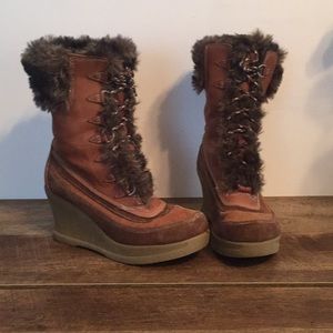 Wedge boots by Report leather suede and corduroy